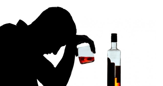 Alkol bağımlılığı, sosyal içicilikle başlıyor
