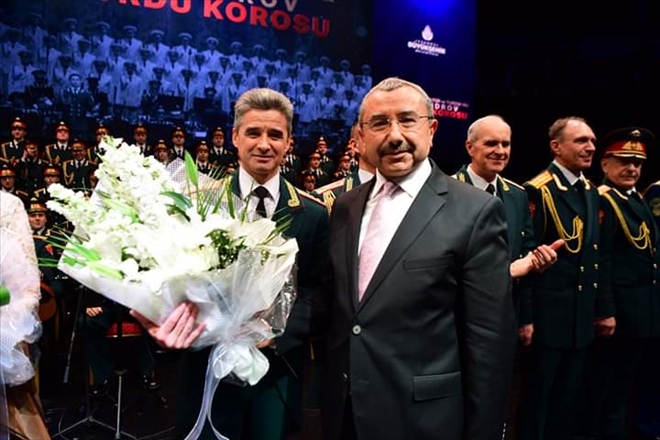 İsmail Erdem, Türkiye Rusya Kültür Turizm Yılı etkinlikleri kapsamında düzenlenen Rus Kızılordu Konseri´ne katıldı
