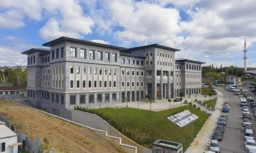 Çekmeköy Kaymakamlığı Yeni Binasına Taşınmaya Başladı