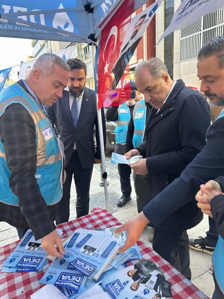 DEVA Partisi Ümraniye Belediye Başkan Adayı Faik Eren Alemdağ Caddesini salladı