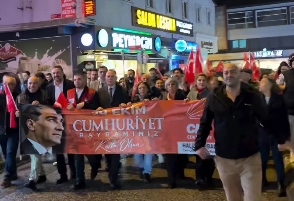 CHP Çekmeköy'den Cumhuriyet Yürüyüşü