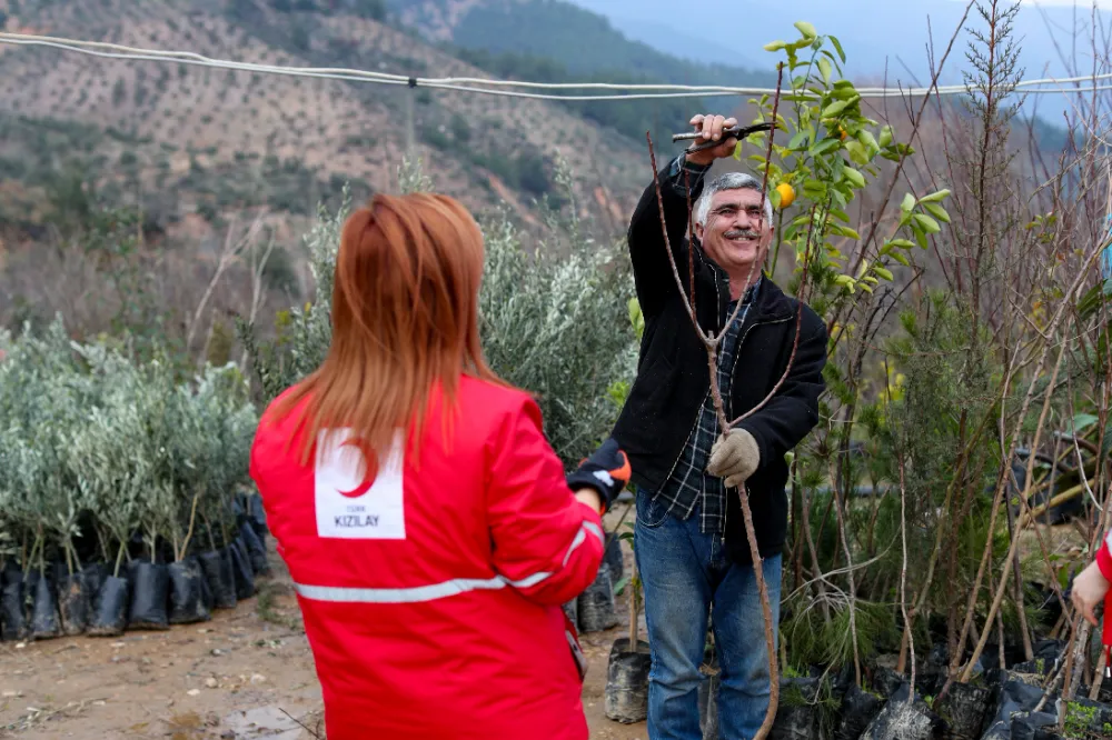 “Esnaf Destek Programının” ikinci aşaması hayata geçti  Türk Kızılay, Depremden Etkilenen Küçük İşletmelere 98.9 Milyon TL Destek Sağladı