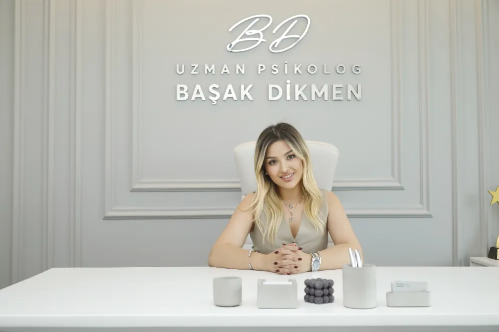 UZMAN PSİKOLOG BAŞAK DİKMEN “TELEFON BAĞIMLILIĞI YAYGIN BİR SORUN” 