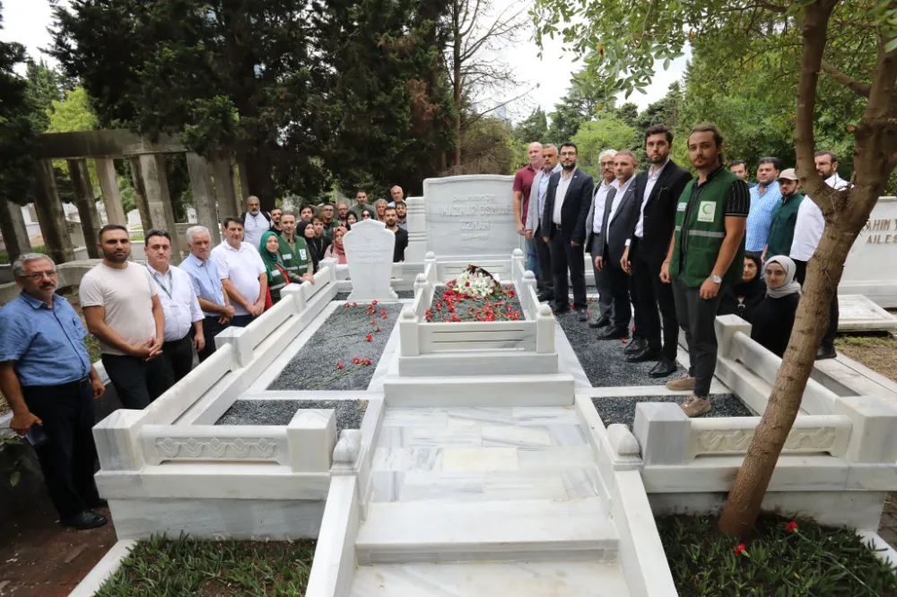 YEŞİLAY’IN KURUCUSU ORD. PROF. DR. MAZHAR OSMAN, MEZARI BAŞINDA ANILDI