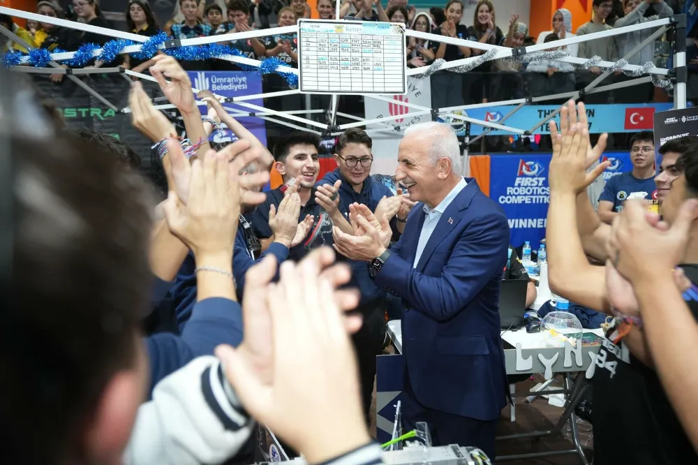 750 GENÇ, 24 TAKIM ÜMRANİYE ROBOT YARIŞLARI’NDA BİR ARAYA GELDİ