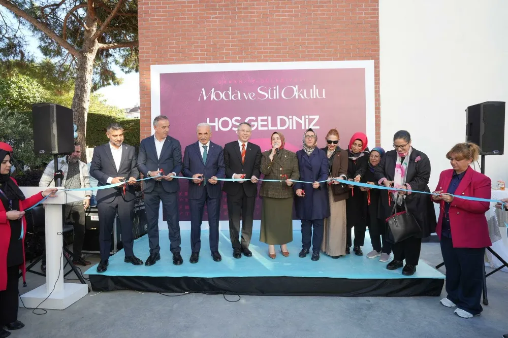 ÜMRANİYE’DE KADINLARIN TASARIM YOLCULUĞU BAŞLIYOR: MODA VE STİL OKULU AÇILDI