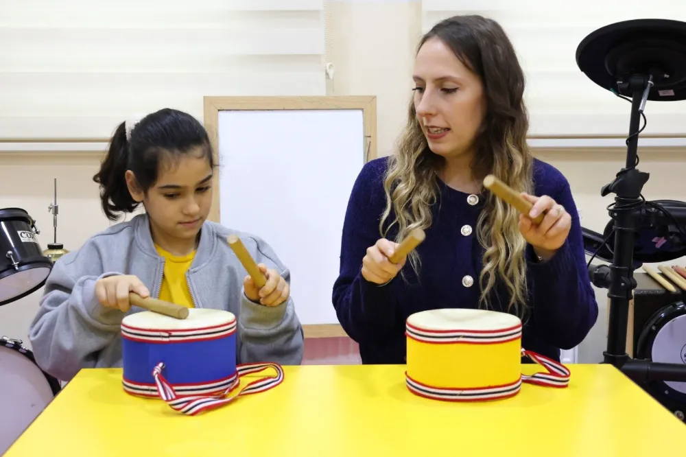 ÜMRANİYE BELEDİYESİ’NDEN MÜZİK TERAPİSİYLE GELİŞİME DESTEK