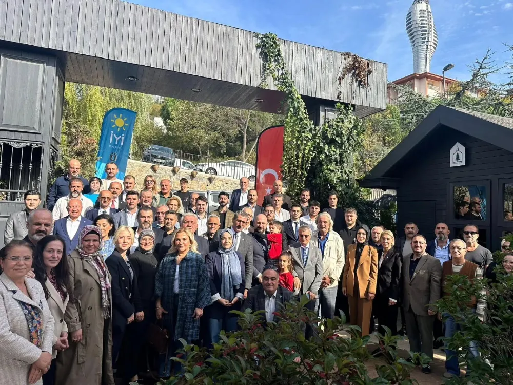 Üsküdar İYİ Parti İlk Yönetim Kurulu Toplantısını Gerçekleştirdi 