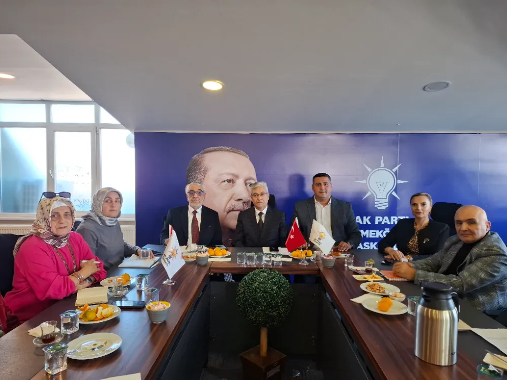 AK Parti Çekmeköy Yaşlılar Komisyonu Toplandı 