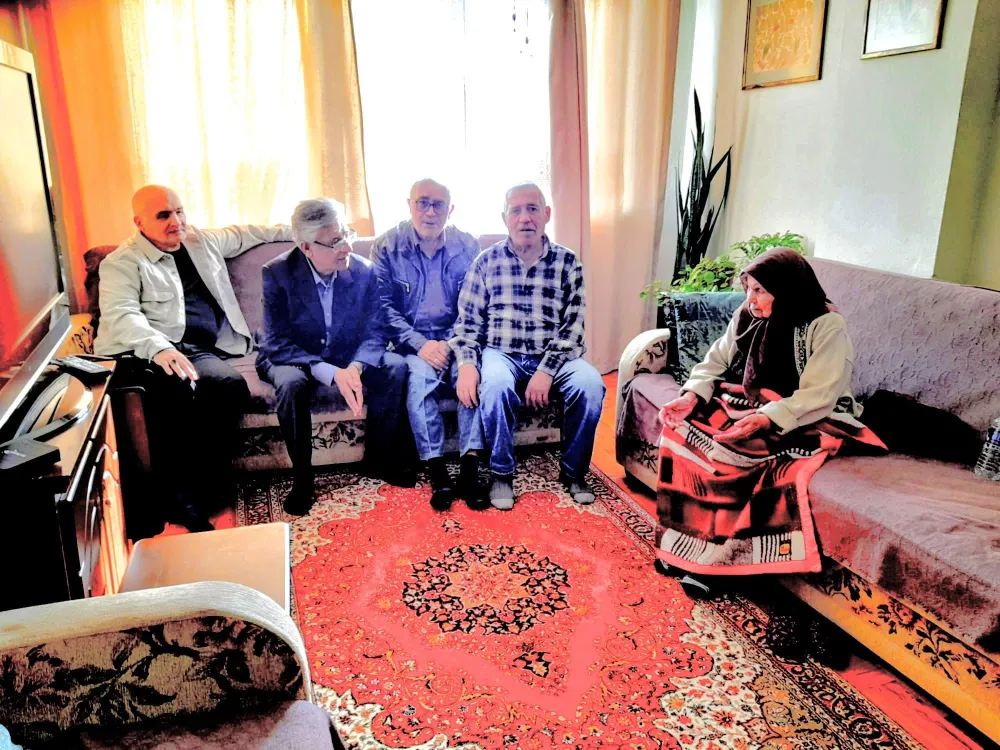 AK Parti Çekmeköy İlçe Sosyal Politikalar Ekibi Sahalardan İnmiyor