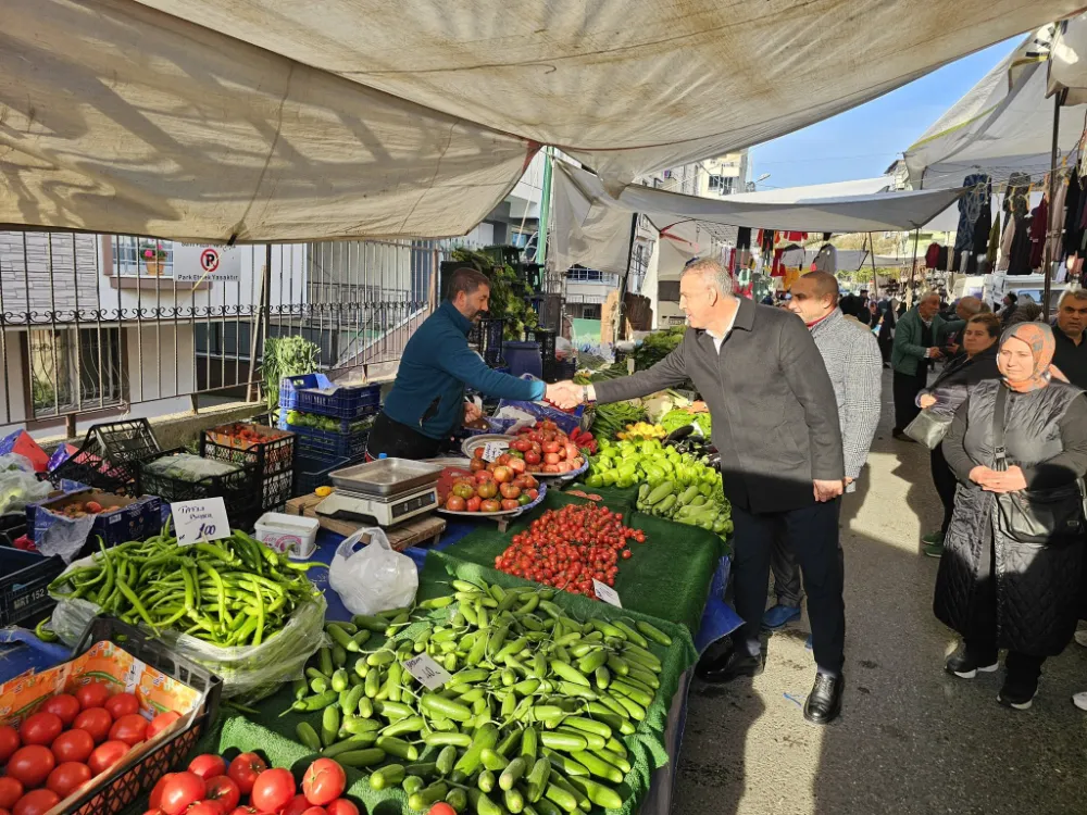 Başkan Çetinkaya Armağanevler Semt Pazarını Ziyaret Etti 
