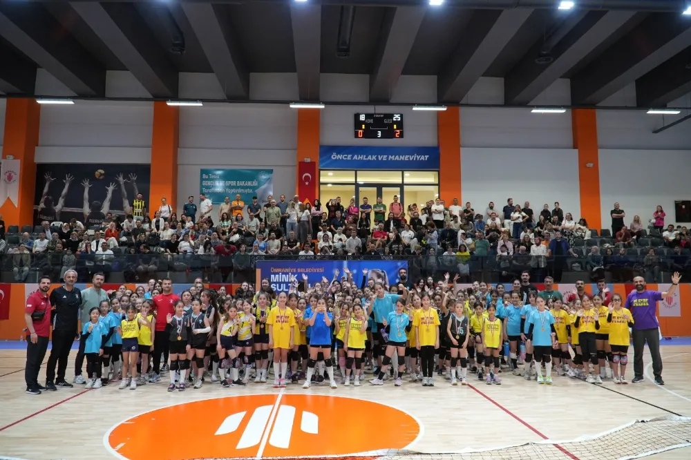 Minik Sultanlar Ümraniye’de Voleybol Coşkusu Yaşattı!