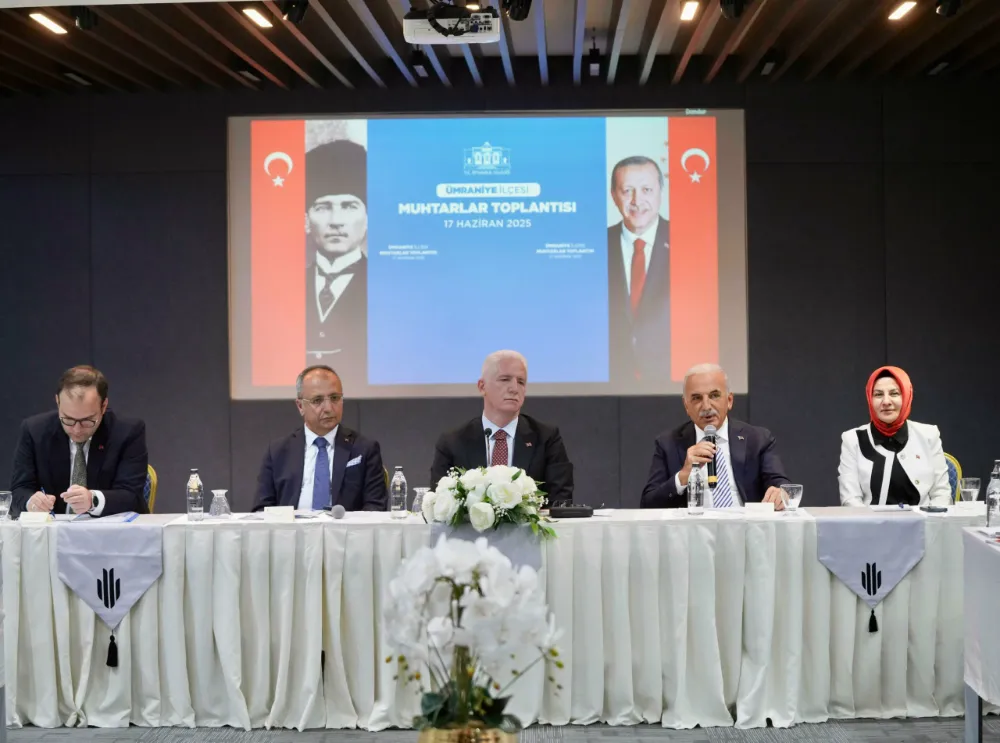 İSTANBUL VALİSİ DAVUT GÜL, ÜMRANİYE’DE MUHTARLARLA BİR ARAYA GELDİ