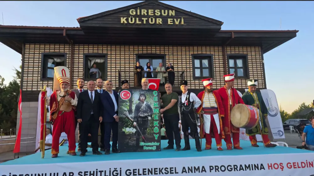 ÇEKMEKÖYLÜ GİRESUNLULAR ŞEHİTLİĞİ ANMA PROGRAMINA KATILDI