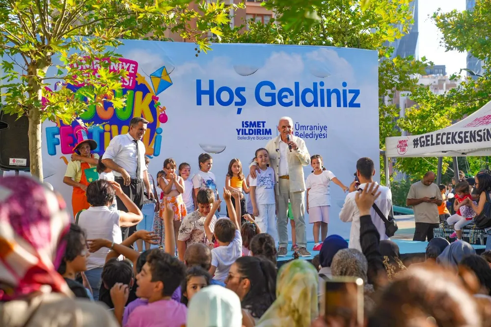 ÜMRANİYE’DE 21 PARKTA DÜZENLENEN ÇOCUK FESTİVALİNE 44.500 KİŞİ KATILDI