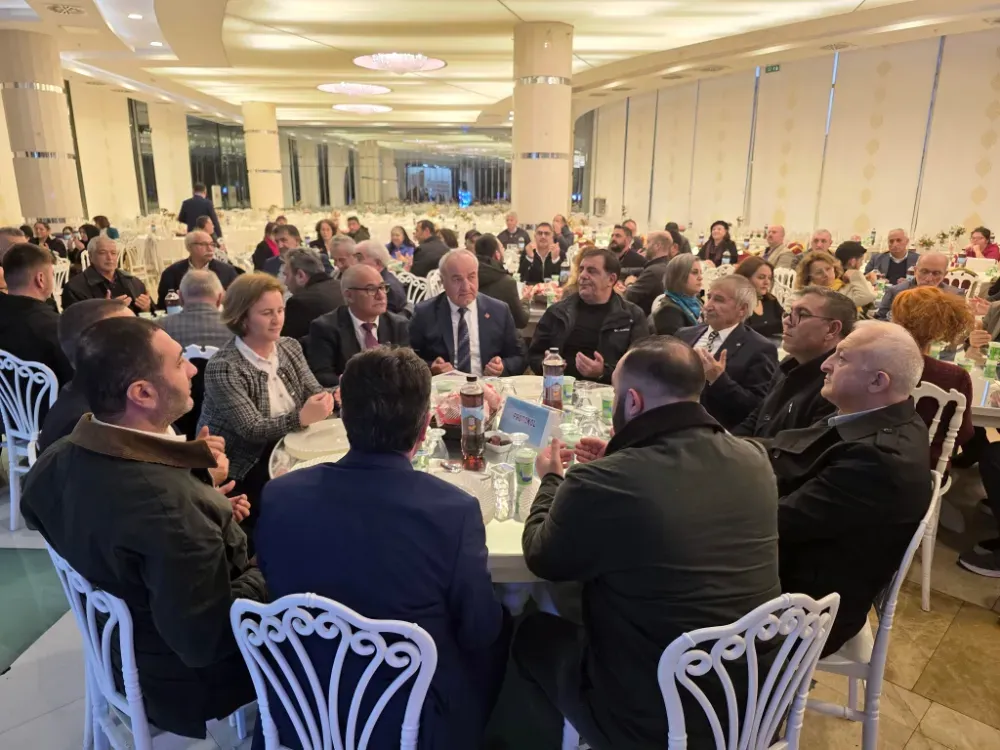 Çekmeköylü Karslılar İftarda Buluştu