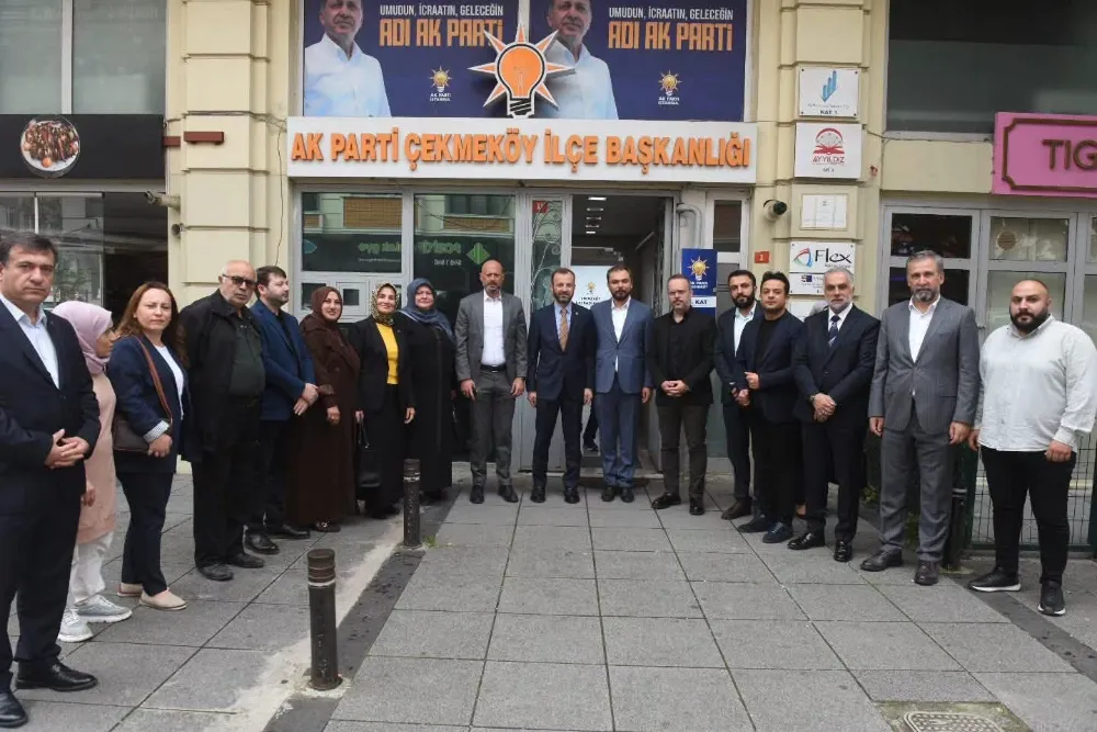 Çekmeköy'de AK Parti'den ‘Türkiye Yüz Yılı' Saha Çalışması